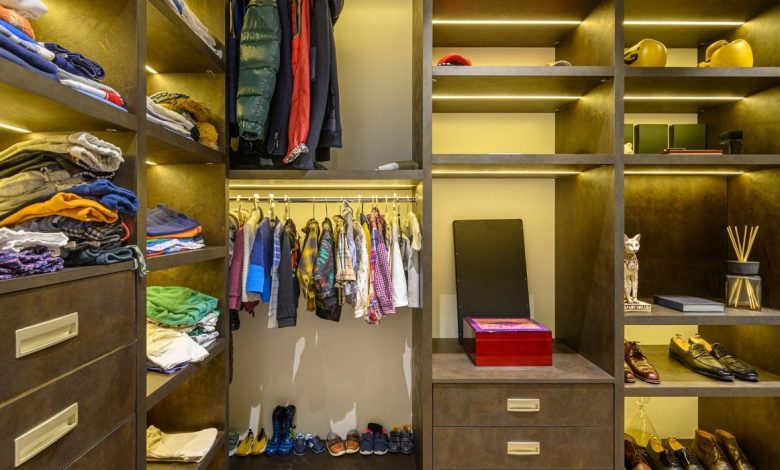 how to organize mens wardrobe
